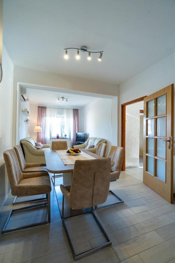 Apartman Ana Novi Vinodolski Exterior foto