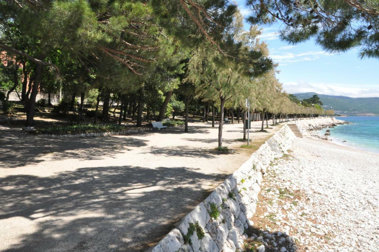Apartman Ana Novi Vinodolski Exterior foto